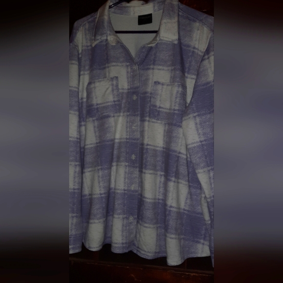 32°Heat Purple Plaid Shacket Jacket 💜 - Picture 3 of 7